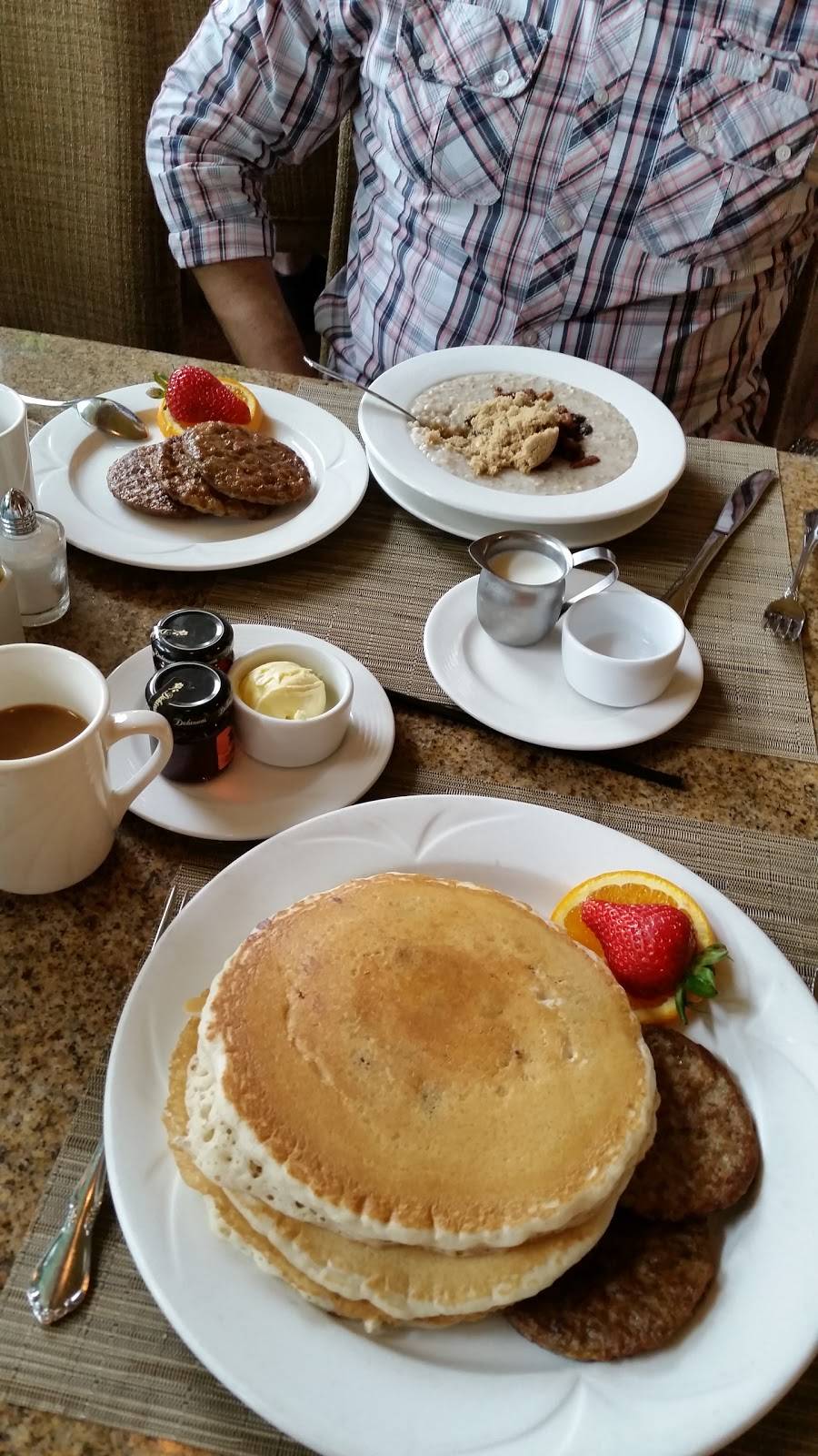 Humphreys La Jolla Grill | restaurant | 3299 Holiday Ct, La Jolla, CA 92037, USA | 8584524000 OR +1 858-452-4000