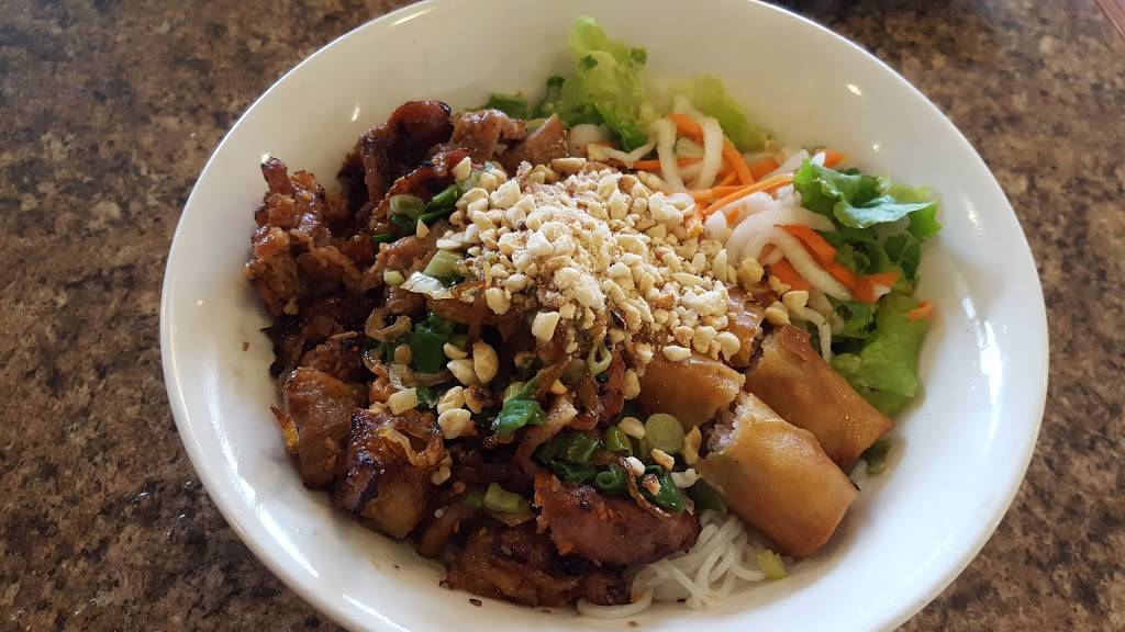 Hoang Lan Restaurant | restaurant | 7119 Martin Luther King Jr Way S, Seattle, WA 98118, USA | 2067223876 OR +1 206-722-3876