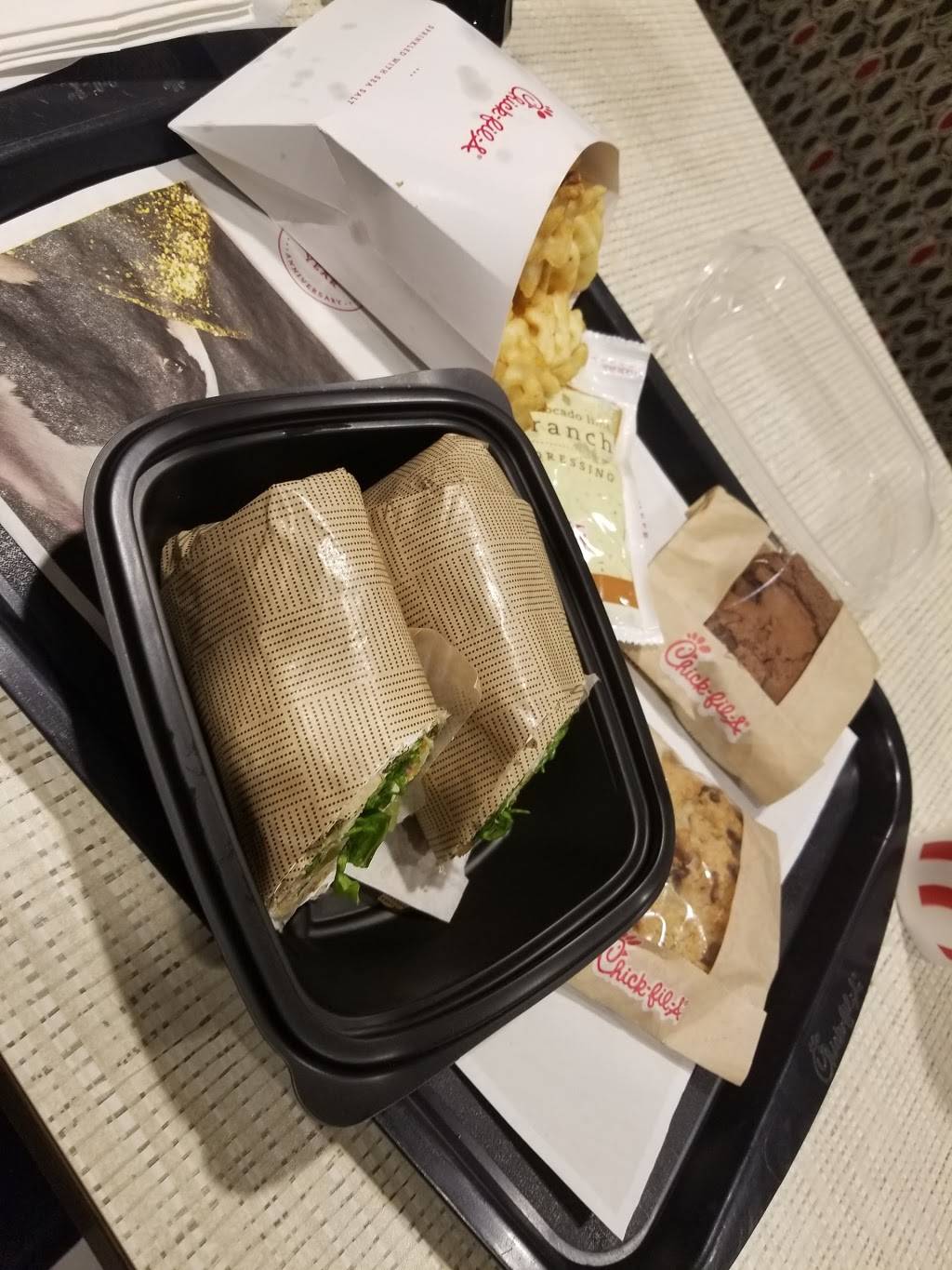 Chick-fil-A | restaurant | 13720 East Fwy, Houston, TX 77015, USA | 7134553760 OR +1 713-455-3760