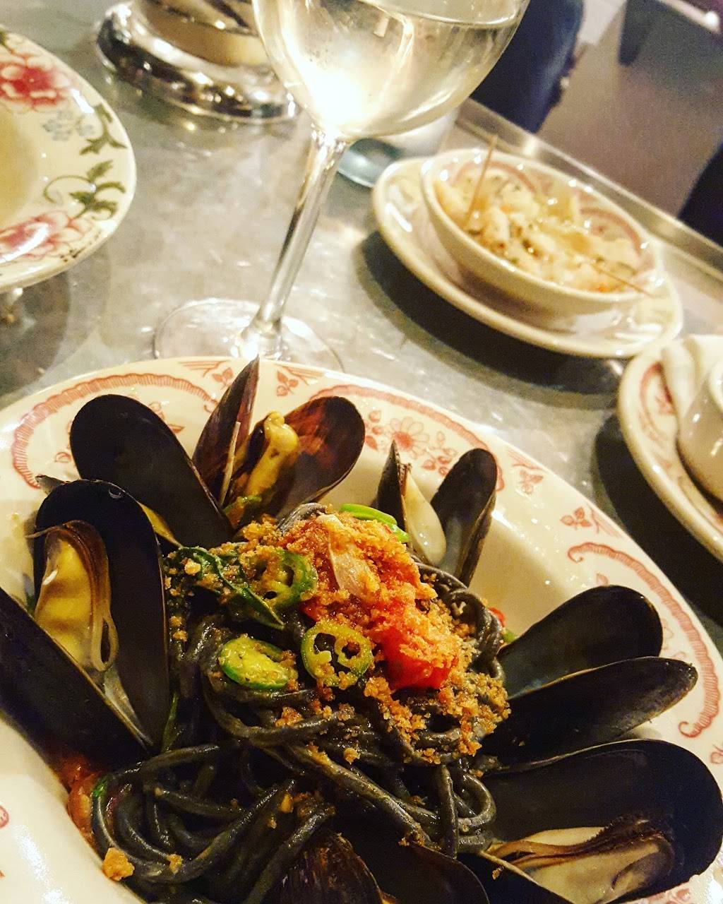 Bar La Grassa | restaurant | 800 N Washington Ave, Minneapolis, MN 55401, USA | 6123333837 OR +1 612-333-3837