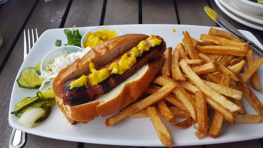 The Back Eddy | restaurant | 1 Bridge Road, Westport, MA 02790, USA | 5086366500 OR +1 508-636-6500