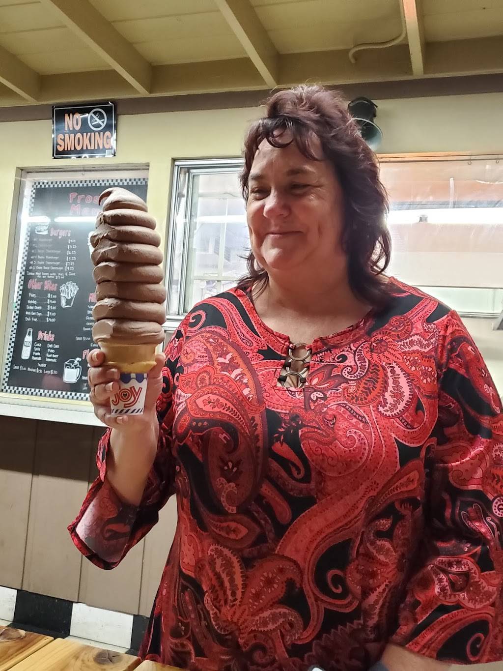 Frosty | restaurant | 18358 Main St, Jamestown, CA 95327, USA | 2099843444 OR +1 209-984-3444