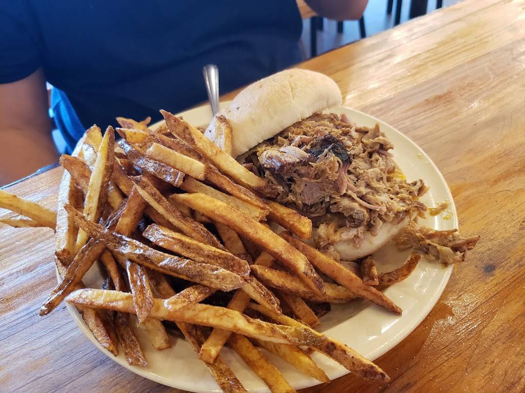 Spanx the Hog | restaurant | 147 S Cypress Rd, Pompano Beach, FL 33060, USA | 9545908342 OR +1 954-590-8342