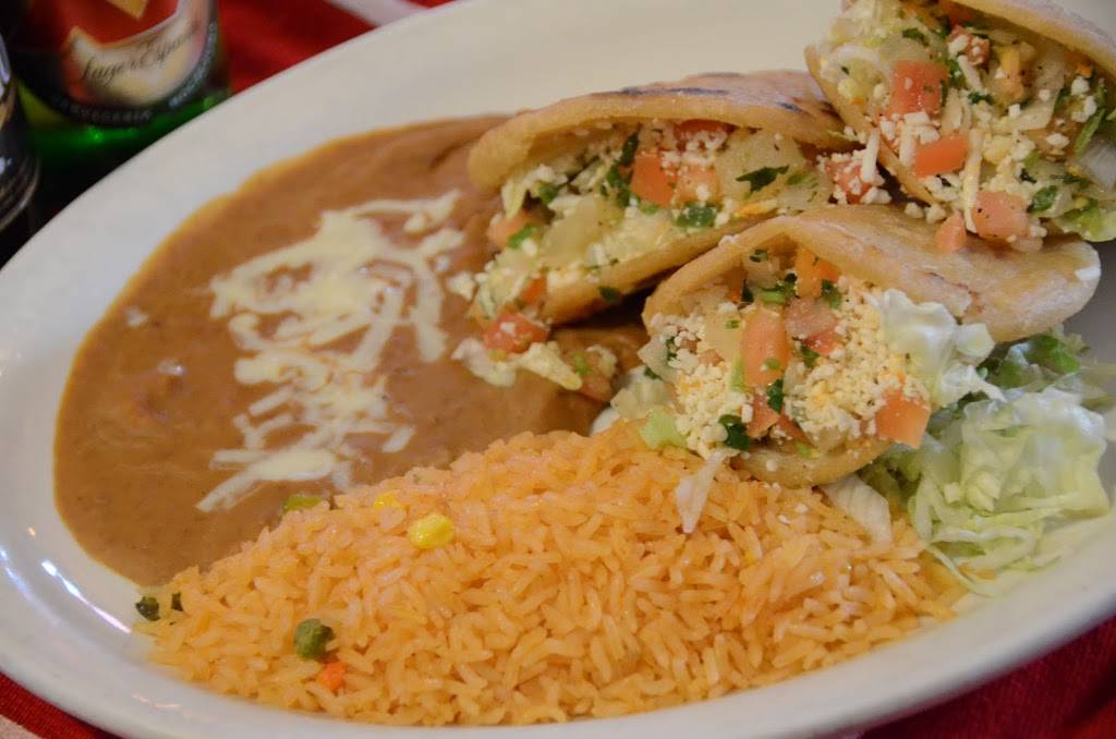 Super Taco Express Authentic Mexican Cuisine | restaurant | 104 1st Ave, Coralville, IA 52241, USA | 3193540444 OR +1 319-354-0444