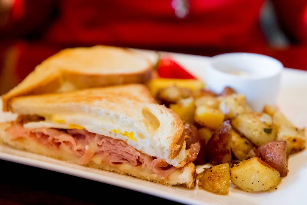 Brasserie Restaurant & Lounge | restaurant | 170 Railroad St, Santa Rosa, CA 95401, USA | 7076367388 OR +1 707-636-7388