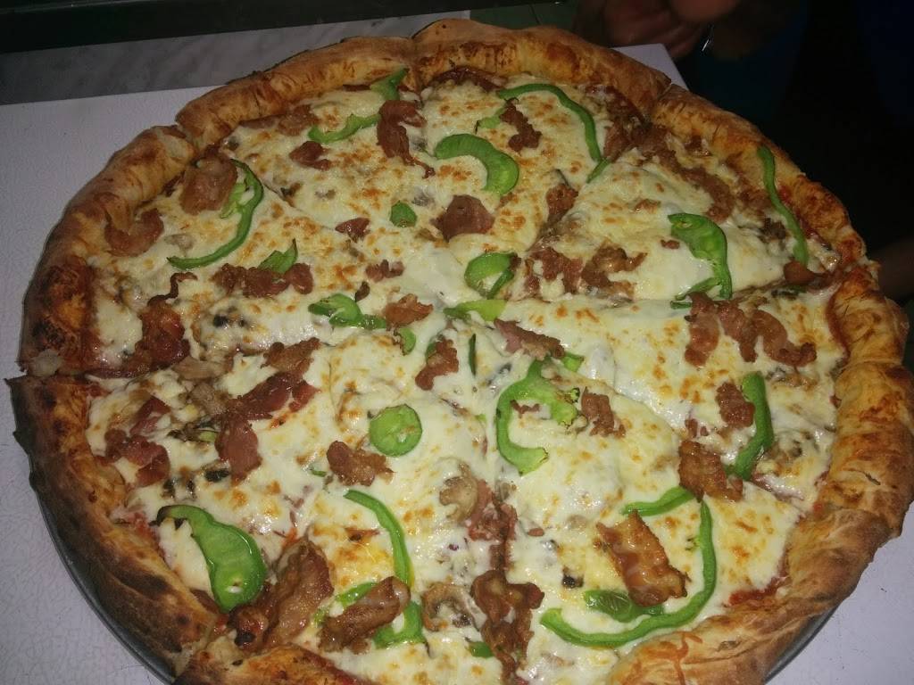 Restaurant A La Bonne Fourchette | restaurant | 464 Rue Principale, Saint-Sébastien, QC J0J 2C0, Canada | 4502449881 OR +1 450-244-9881