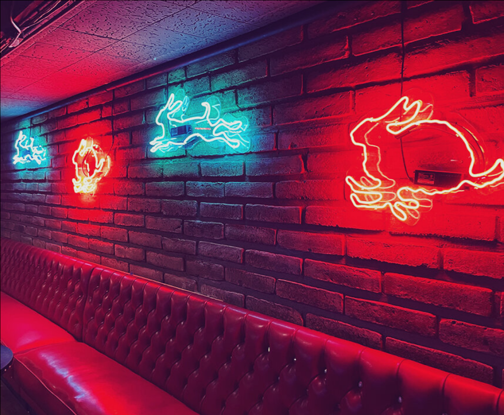 The Jackrabbit Lounge | restaurant | 2000 N Oracle Rd, Tucson, AZ 85705, USA | 5203722032 OR +1 520-372-2032