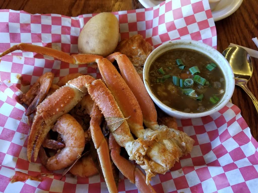 Flavors of Louisiana | restaurant | 5800 S Lewis Ave, Tulsa, OK 74105, USA | 9189353505 OR +1 918-935-3505