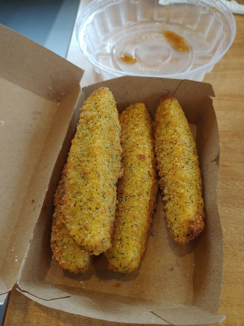 Harveys | restaurant | 1200 Barton St E, Hamilton, ON L8H 2V7, Canada | 9055478855 OR +1 905-547-8855