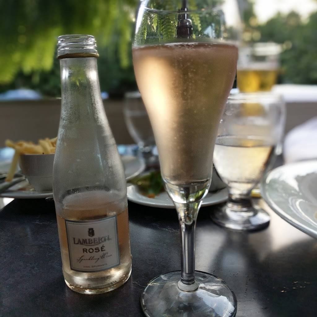 The Brook Tavern | restaurant | 139 Union Ave, Saratoga Springs, NY 12866, USA | 5188711473 OR +1 518-871-1473