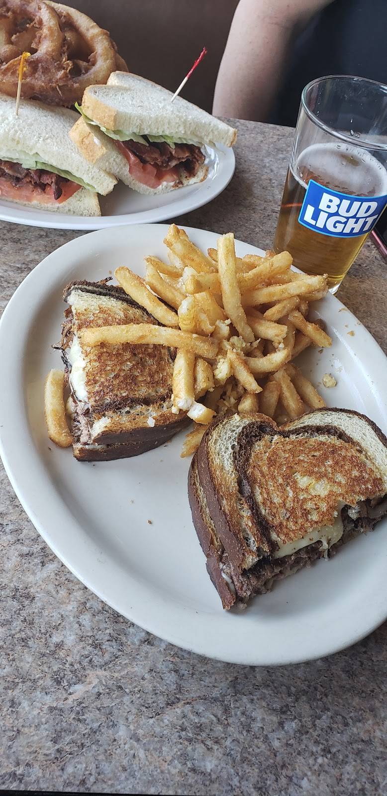 French Camp Sports Bar and Grill | restaurant | 3919 French Camp Rd, Manteca, CA 95336, USA | 2092342415 OR +1 209-234-2415