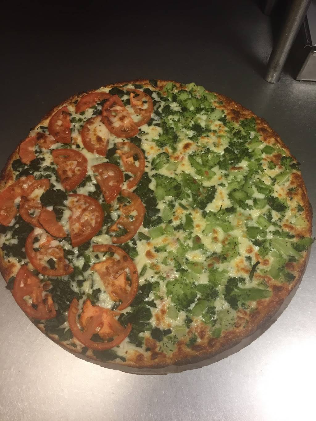 Five Star Pizza House & Restaurant | restaurant | 976 Park Ave, Bridgeport, CT 06604, USA | 2033846001 OR +1 203-384-6001