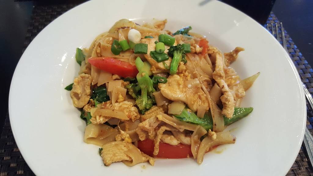 Thai Kitchen by Saowanee | restaurant | 1781 Dunlawton Ave #3, Port Orange, FL 32127, USA | 3863339792 OR +1 386-333-9792