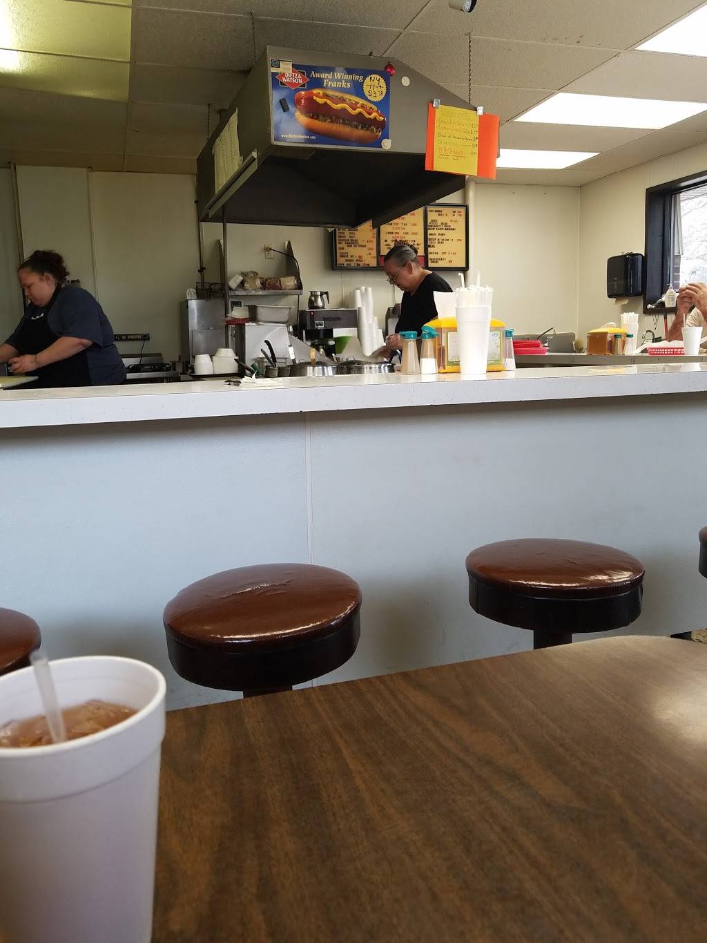 Copelands Hot Dogs | meal takeaway | 3802 Deep Creek Blvd, Portsmouth, VA 23702, USA | 7573930006 OR +1 757-393-0006