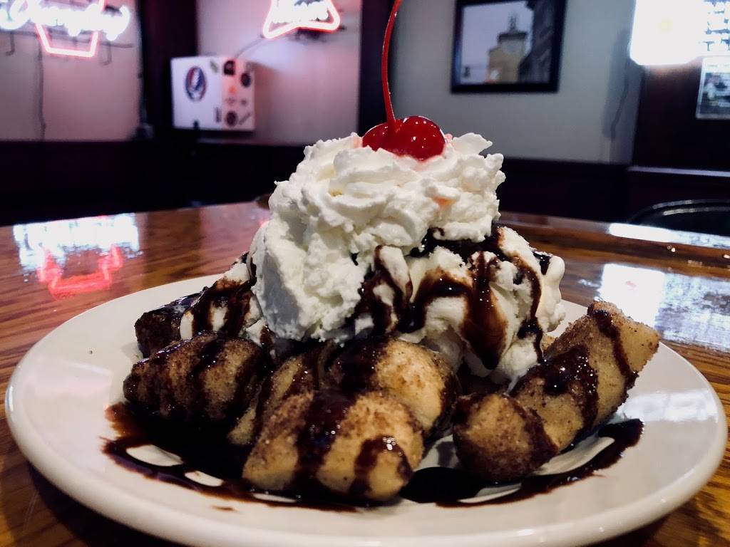 Riardos Bar & Grill | restaurant | 1223 E Washington St, New Castle, PA 16101, USA | 7246987259 OR +1 724-698-7259