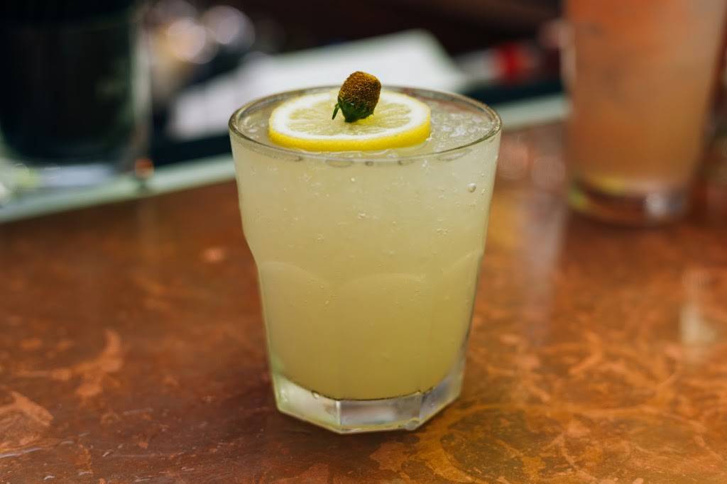 Brick + Mortar | meal takeaway | 7425 Broadway St, Kansas City, MO 64114, USA | 8165757688 OR +1 816-575-7688