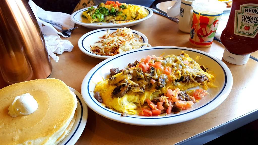 IHOP | restaurant | 7601 S Cicero Ave, Chicago, IL 60652, USA | 7737674340 OR +1 773-767-4340