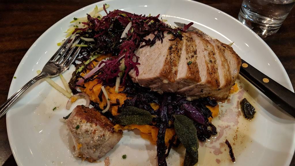 Union Grill | restaurant | 8 Beach St, York, ME 03909, USA | 2073631333 OR +1 207-363-1333