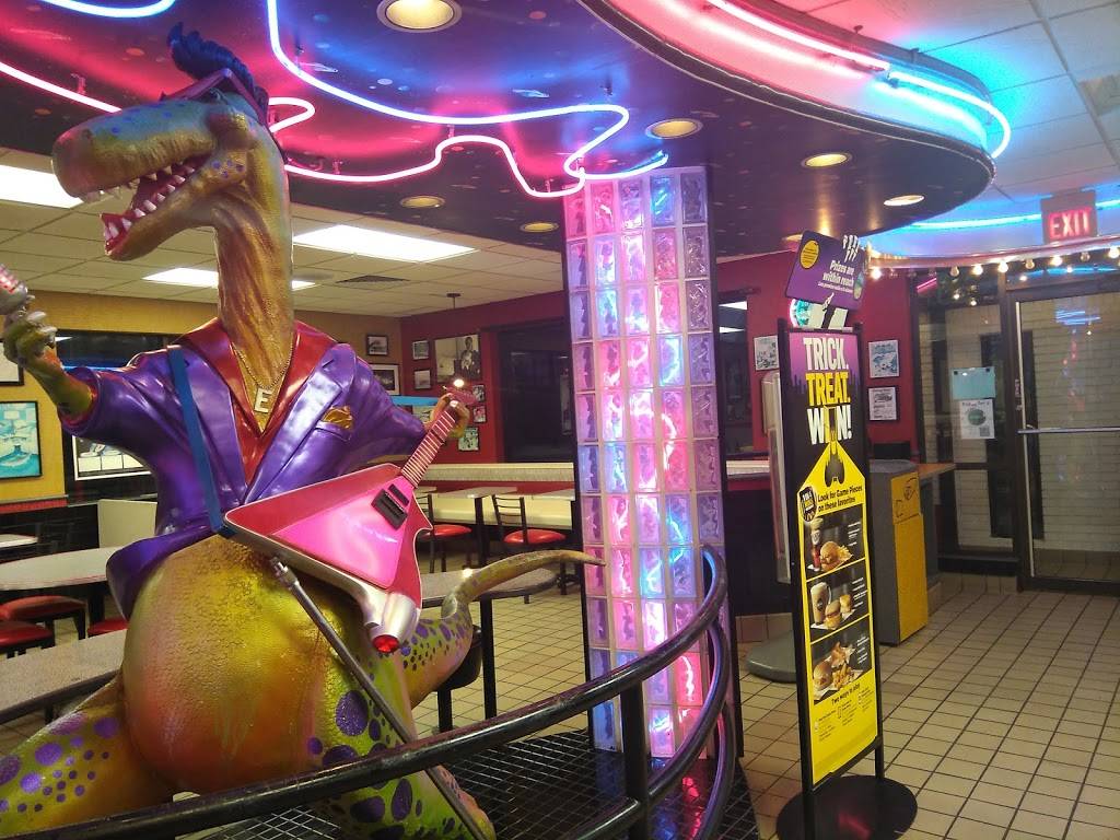 McDonalds | cafe | 1212 W West Maple Rd, Walled Lake, MI 48390, USA | 2486247750 OR +1 248-624-7750