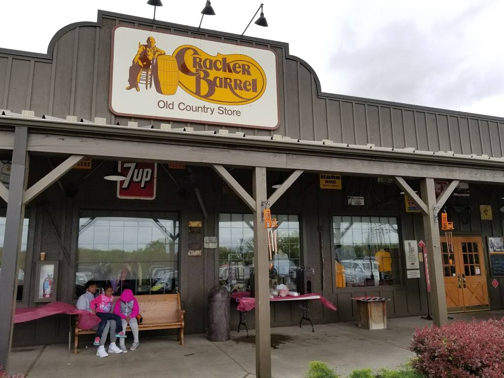 Cracker Barrel Old Country Store | restaurant | 145 Prospect Hill Rd, East Windsor, CT 06088, USA | 8606238824 OR +1 860-623-8824