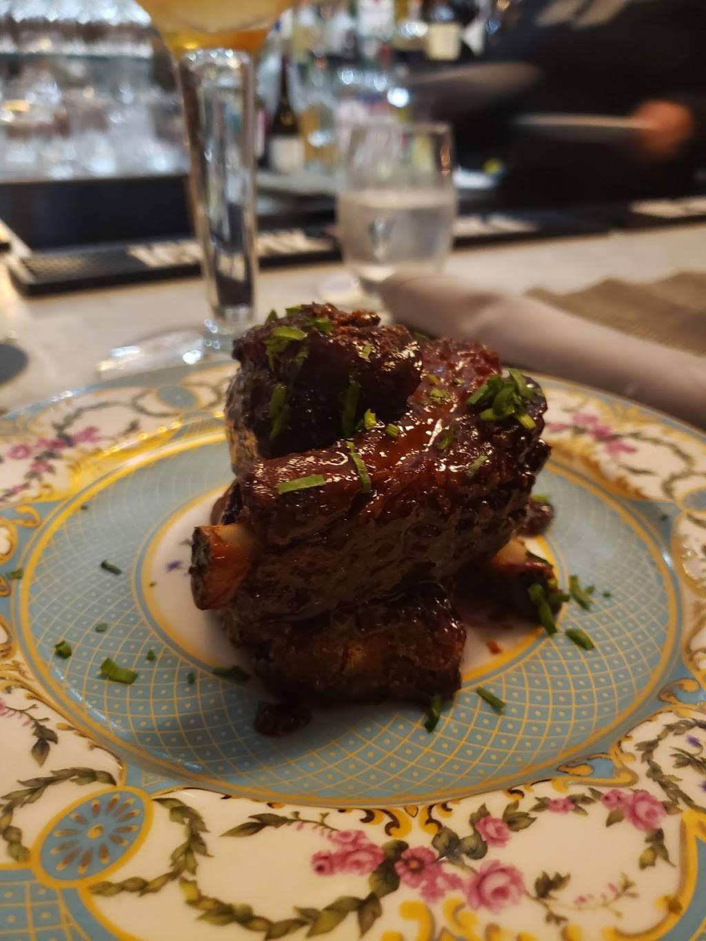 The Office Lounge | restaurant | 150 Lafayette Rd, Rye, NH 03870, USA | 6033792175 OR +1 603-379-2175