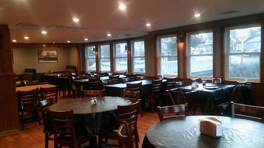 Layton Hotel Tavern | restaurant | 124 Co Rd 560, Layton, NJ 07851, USA | 9739485020 OR +1 973-948-5020