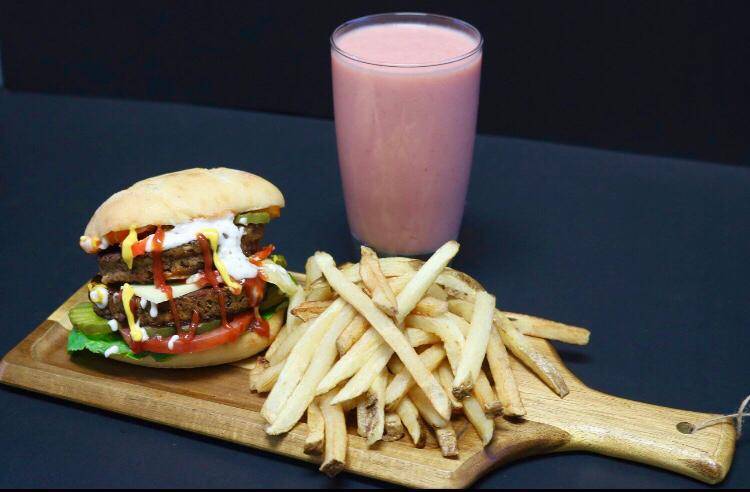 FGF Vegan | restaurant | 8 Midtown Dr, Oshawa, ON L1J 3Z7, Canada | 9057230449 OR +1 905-723-0449