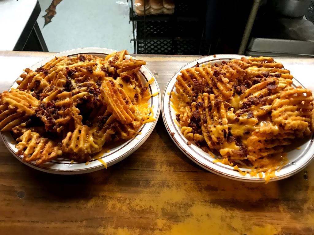 Clarks Landing | restaurant | 612 W Front St, Buffalo, IA 52728, USA | 5633814190 OR +1 563-381-4190