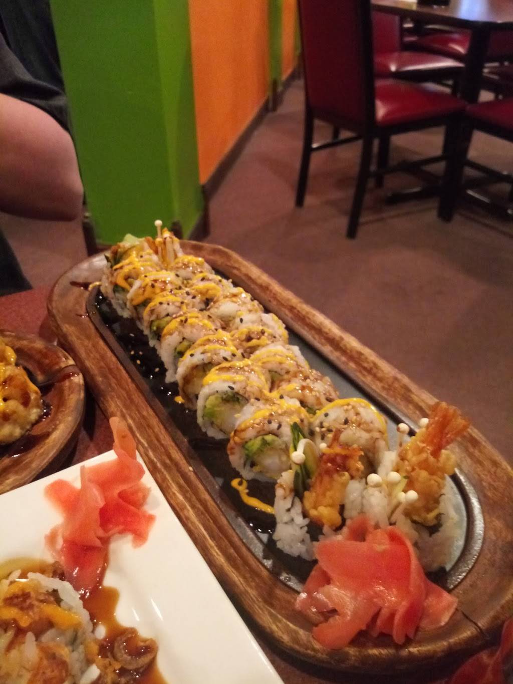 Kin Khao Thai and Sushi | restaurant | 607 E Lincolnway, Valparaiso, IN 46383, USA | 2192998268 OR +1 219-299-8268