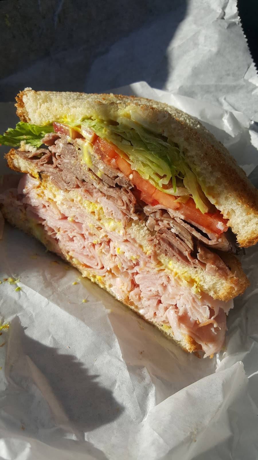 J & W Sandwich Shoppe‎ | meal takeaway | 2004 Worth Ave, Norwood, OH 45212, USA | 5136319755 OR +1 513-631-9755