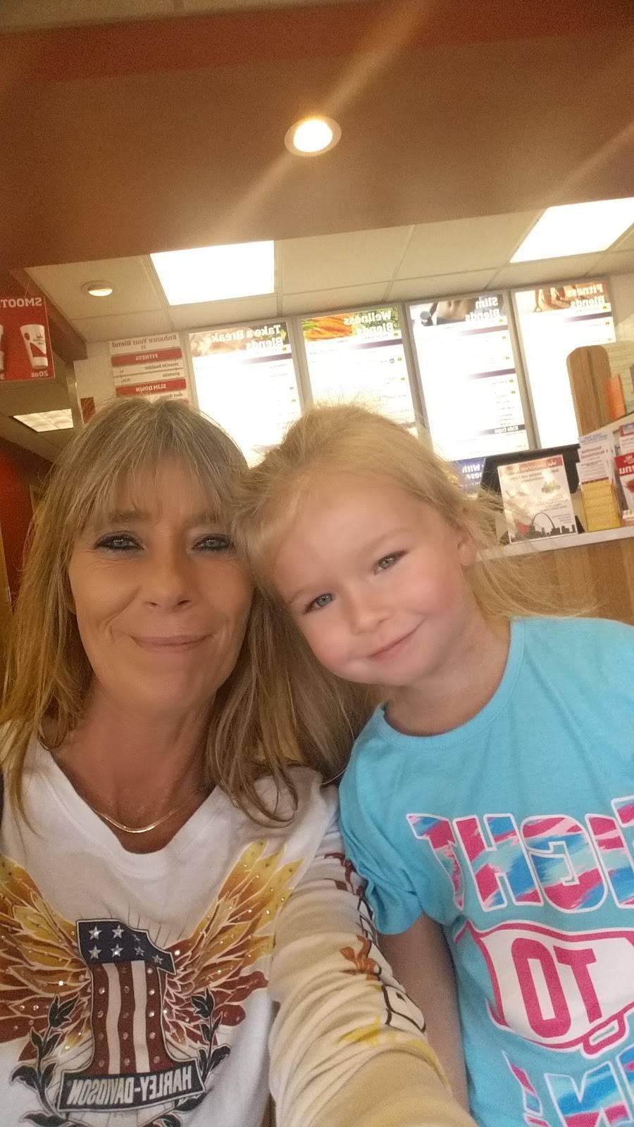 Smoothie King | restaurant | 6208 IL-159, Fairview Heights, IL 62208, USA | 6187267795 OR +1 618-726-7795