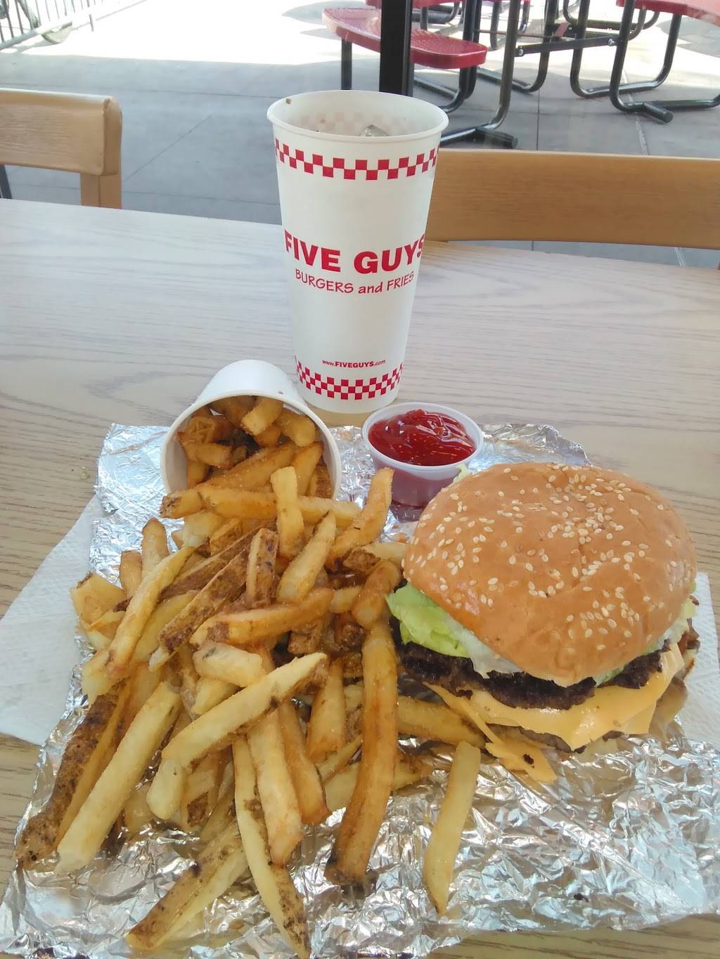 Five Guys | meal takeaway | 5633 Pacific Ave, Stockton, CA 95207, USA | 2094739922 OR +1 209-473-9922