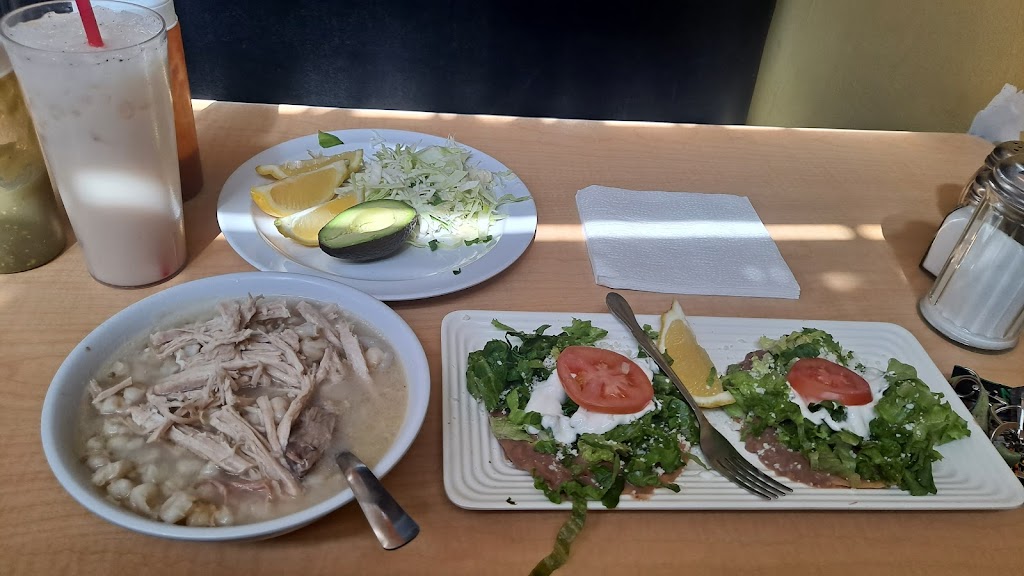 El Guerrerense | restaurant | 2622 E McDowell Rd, Phoenix, AZ 85008, USA | 6022750555 OR +1 602-275-0555