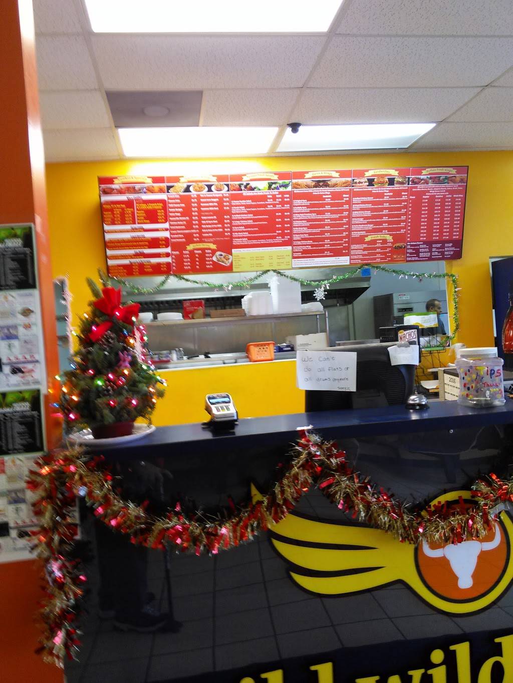 Wild Wild Wings | restaurant | 4900 Jackman Rd, Toledo, OH 43613, USA | 4194786000 OR +1 419-478-6000