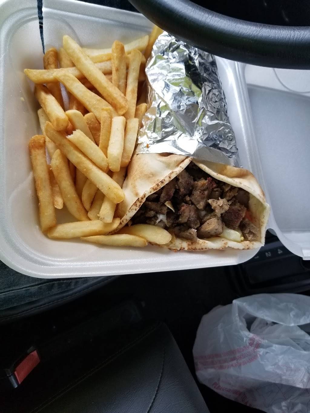 Wingyros | restaurant | 560 E Broadway St, Toledo, OH 43605, USA | 4197245605 OR +1 419-724-5605