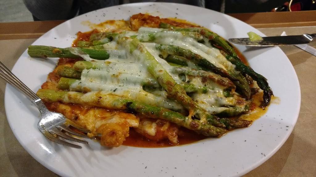 Phils Pizzeria & Restaurant | restaurant | 820 Hicksville Rd, North Massapequa, NY 11758, USA | 5167995244 OR +1 516-799-5244