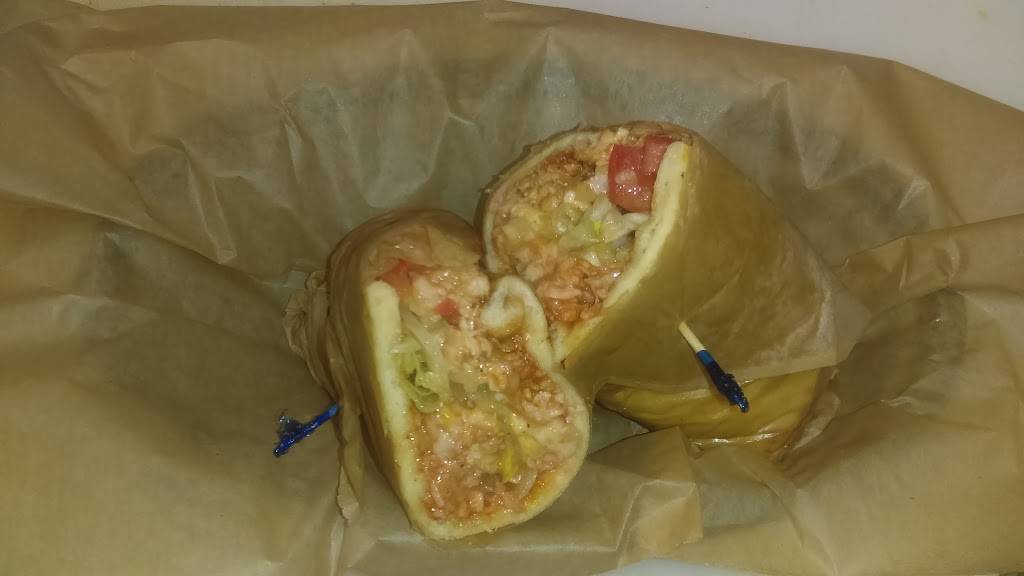 Roseland Bar & Grill | restaurant | 18401 Eight Mile Rd, Detroit, MI 48219, USA | 3135350600 OR +1 313-535-0600