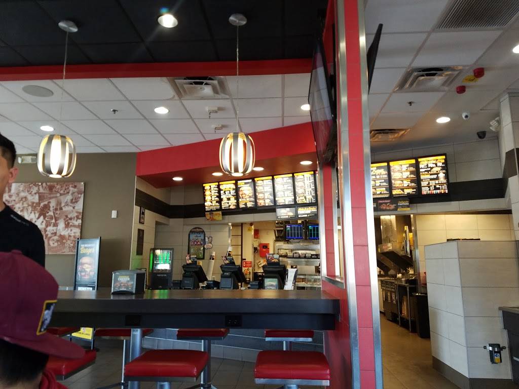 Carls Jr. | restaurant | 6706 N 95th Ave, Glendale, AZ 85305, USA | 6238772433 OR +1 623-877-2433