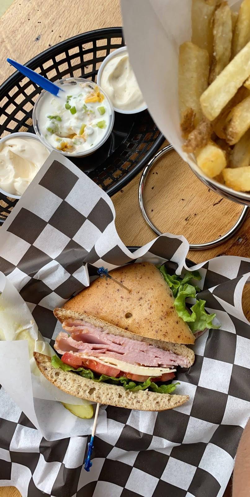 The Salted Fry | restaurant | 342 Dora Drawdy Way, Mt Dora, FL 32757, USA | 3527203755 OR +1 352-720-3755