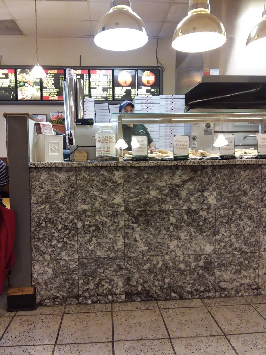 Two Brothers Pizza | restaurant | 5125 Jonestown Rd #157, Harrisburg, PA 17112, USA | 7175411390 OR +1 717-541-1390