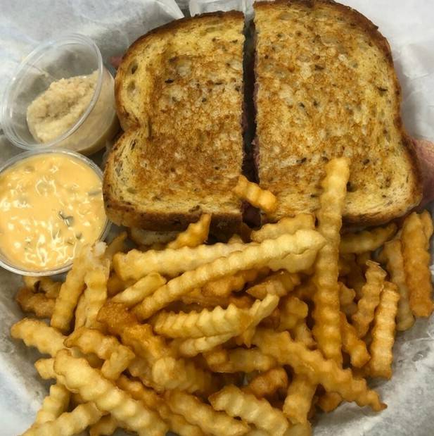 Lantern | restaurant | 8 W Chicago Ave # 1, Naperville, IL 60540, USA | 6303557099 OR +1 630-355-7099