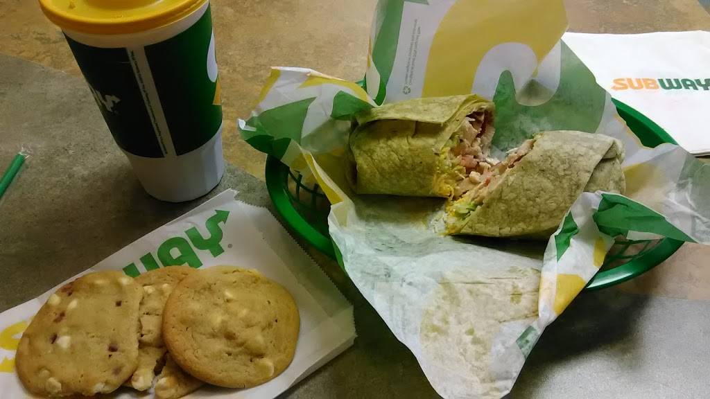 Subway | restaurant | 706 E Main St, Trotwood, OH 45426, USA | 9378372338 OR +1 937-837-2338