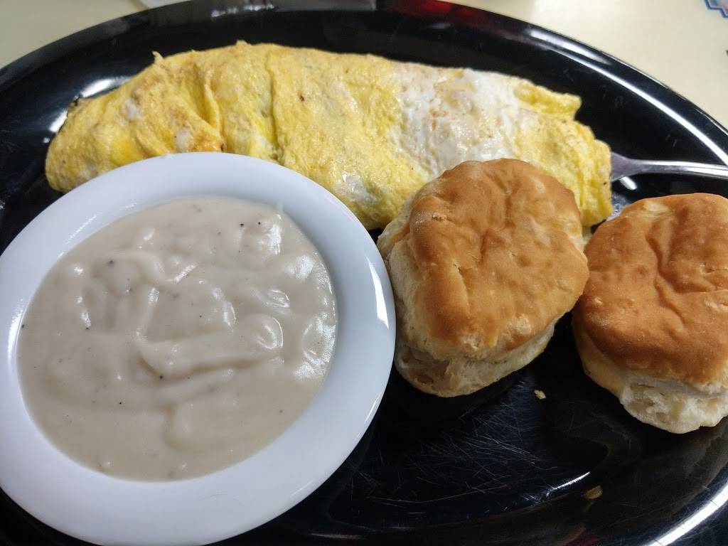 Pats Cafe | cafe | 2111 Massey Ave, Lawrenceburg, TN 38464, USA | 9317627972 OR +1 931-762-7972