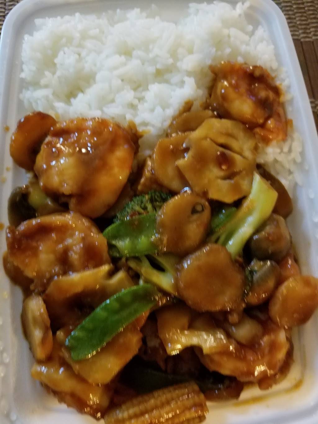 Chopstix | restaurant | 5214 Market St #104, Wilmington, NC 28405, USA | 9107968885 OR +1 910-796-8885