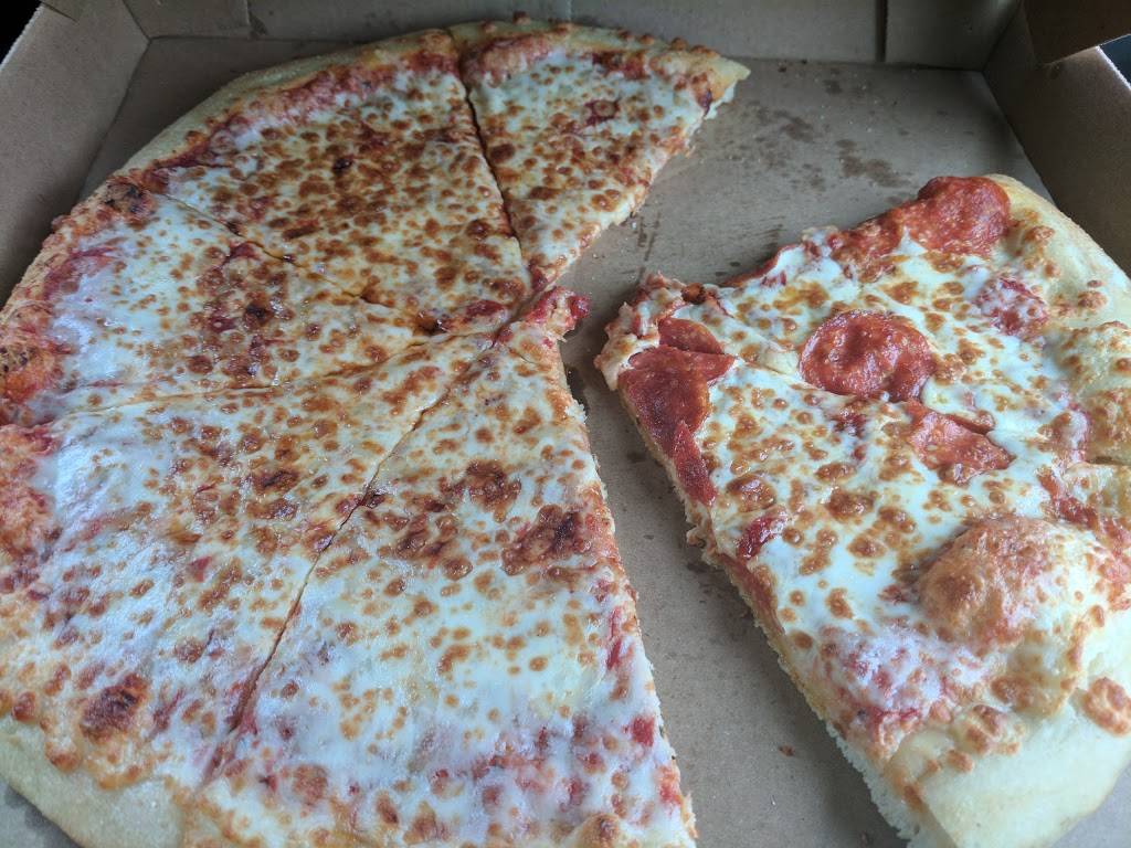 Little Caesars Pizza | meal takeaway | 810 Broad St, Sumter, SC 29150, USA | 8037782500 OR +1 803-778-2500