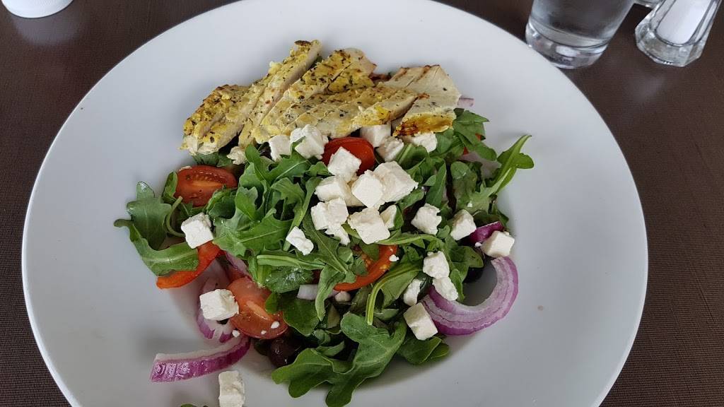 Restaurant La Marina | restaurant | 260 Avenue de Venise O, Venise-en-Québec, QC J0J 2K0, Canada | 4502445560 OR +1 450-244-5560