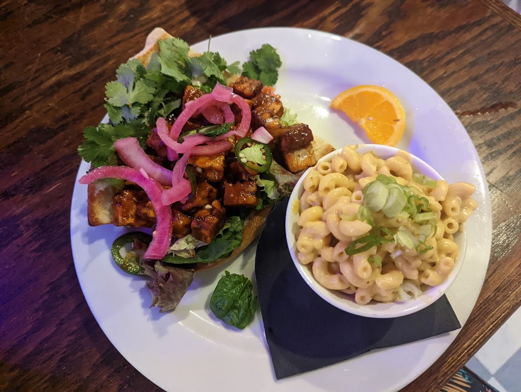 The Bark | restaurant | 507 All Saints St, Tallahassee, FL 32301, USA | 8509005936 OR +1 850-900-5936