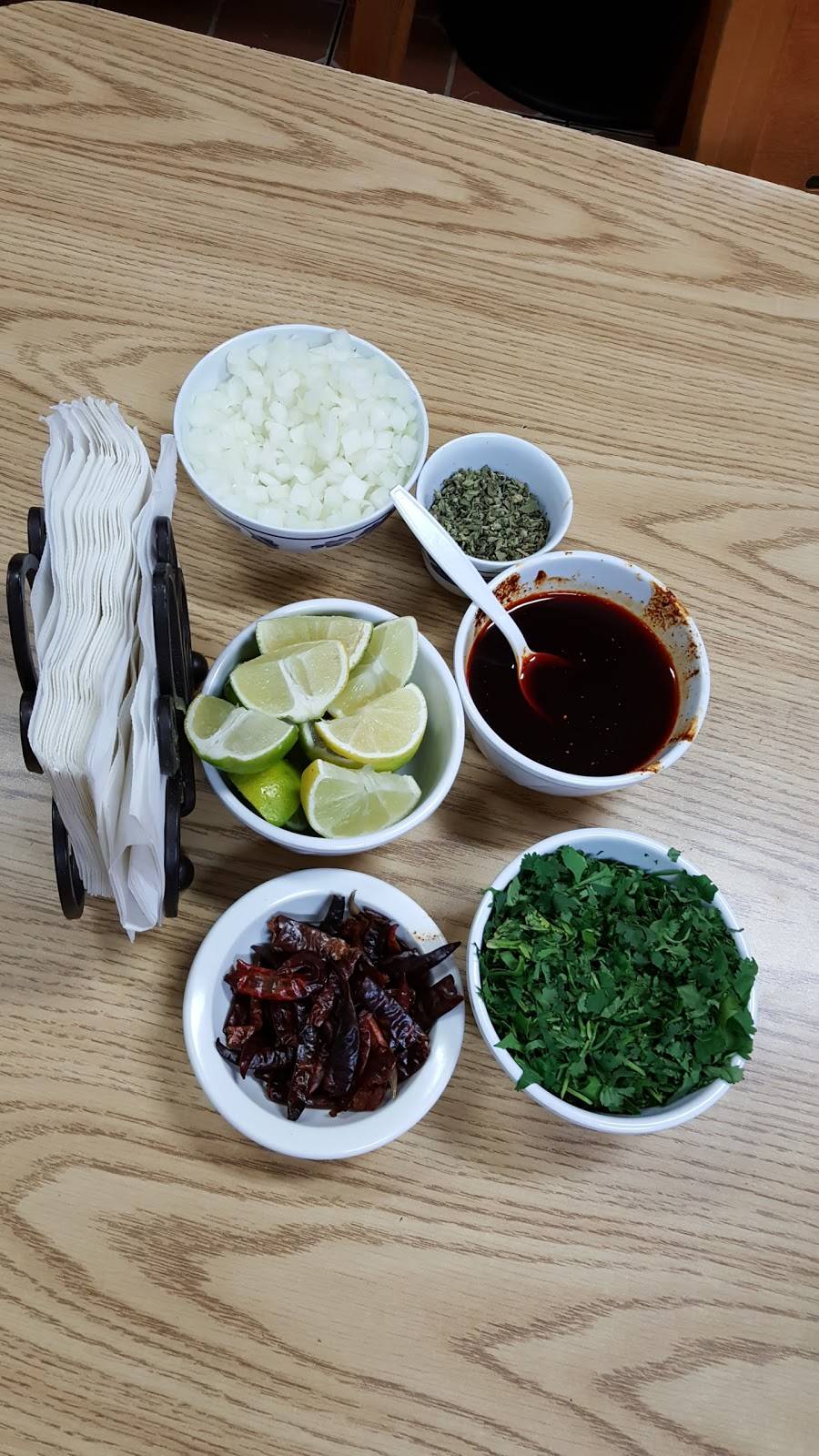 Avilas Taqueria | restaurant | 16841 Meekland Ave, San Lorenzo, CA 94580, USA | 5102767561 OR +1 510-276-7561