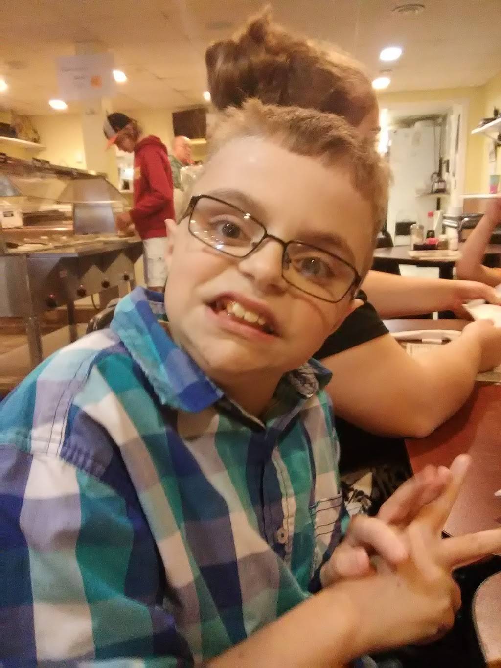 Aprils Downtown Diner | restaurant | 118 N Franklin St, Manchester, IA 52057, USA | 5639271075 OR +1 563-927-1075