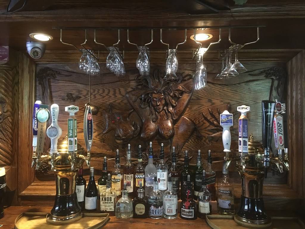 The Hog Wallow Pub | restaurant | 3200 E Big Cottonwood Canyon Rd, Cottonwood Heights, UT 84121, USA | 8017335567 OR +1 801-733-5567